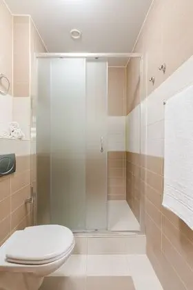 Standard Tek Büyük veya İki Ayrı Yataklı Oda