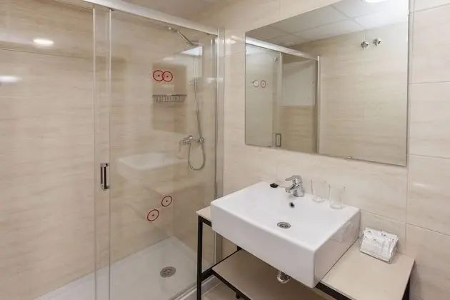 Üç Kişilik Oda (3 Adults)