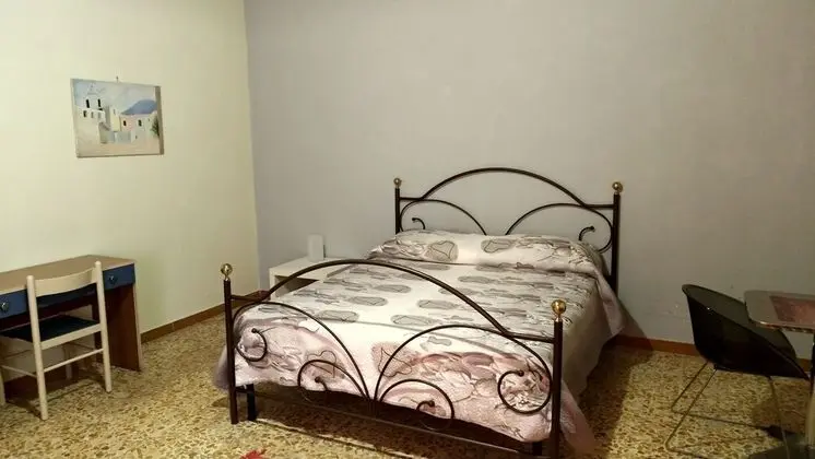 Tek Büyük Yataklı Oda, Ortak Banyo