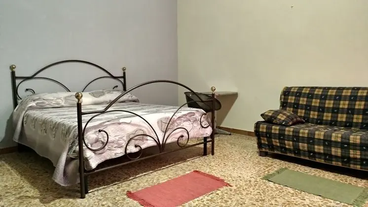 Tek Büyük Yataklı Oda, Ortak Banyo
