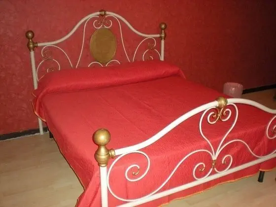 Tek Büyük Yataklı Oda, Ortak Banyo