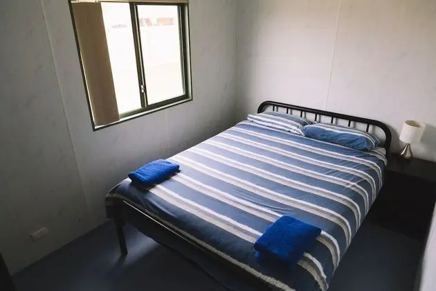 Standard Kulübe, Ortak Banyo