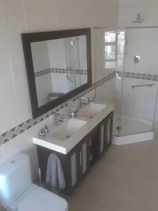 Deluxe Tek Büyük Yataklı Oda, 1 Yatak Odası, Sigara İçilmez, Dağ Manzaralı