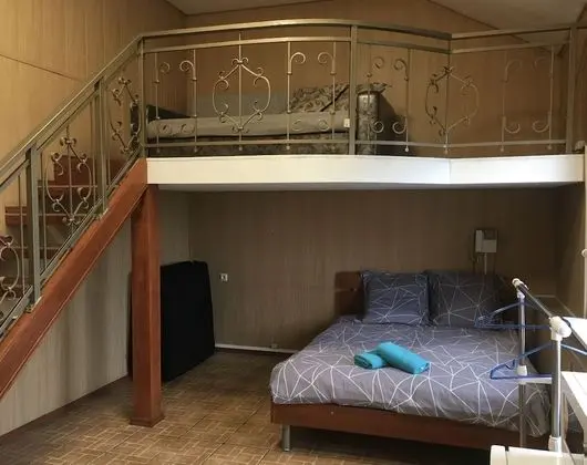 Family Oda, Ortak Banyo, Şehir Manzaralı