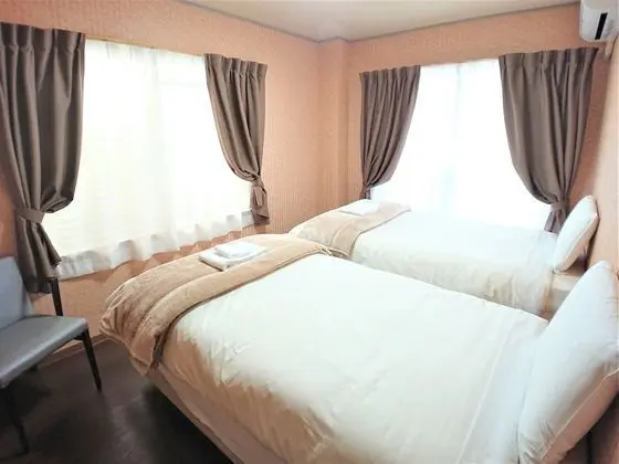 Oda, 2 Yatak Odası (2F)