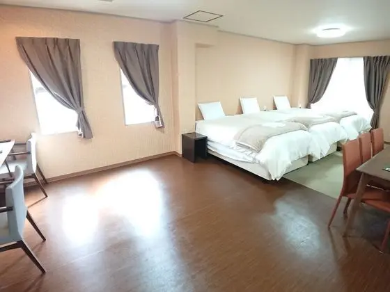 Oda, 2 Yatak Odası (2F)