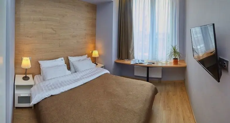 Standard Tek Büyük Yataklı Oda