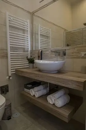 Classic Tek Büyük Yataklı Oda