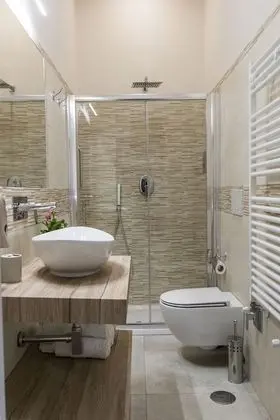 Family Tek Büyük Yataklı Oda