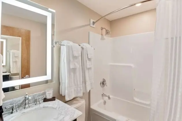 Standard Oda, 1 Büyük (Queen) Boy Yatak, Sigara İçilmez, Zemin Kat