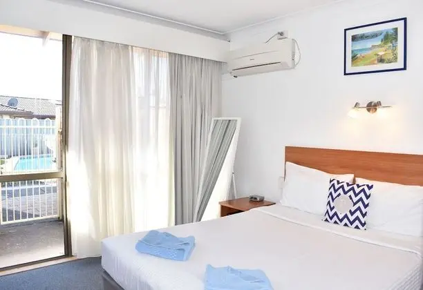Basic Oda (Queen Bed)