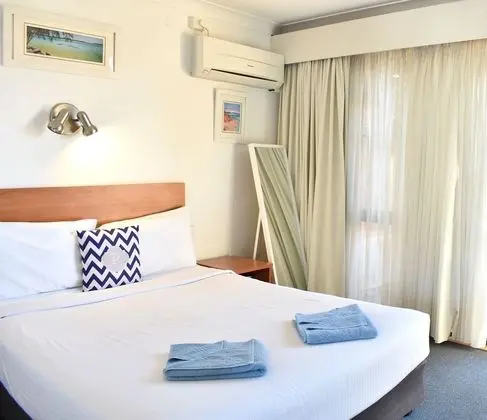 Basic Oda (Queen Bed)