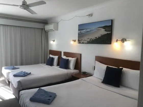Family Tek Büyük veya İki Ayrı Yataklı Oda