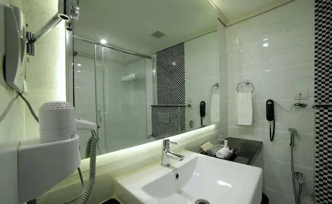 Deluxe Süit, 1 En Büyük (King) Boy Yatak, Şehir Manzaralı