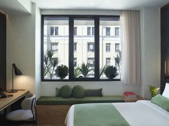 The Port Double Room with Square View