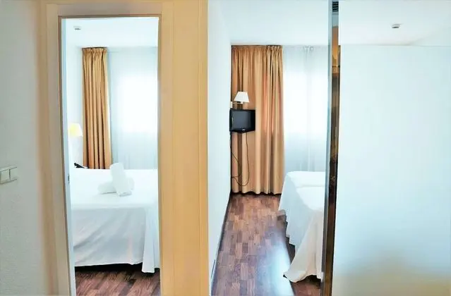 Tek Büyük Yataklı Oda (XL, 2 adults + 1 child)