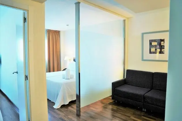 Tek Büyük Yataklı Oda (XL, 2 adults + 1 child)