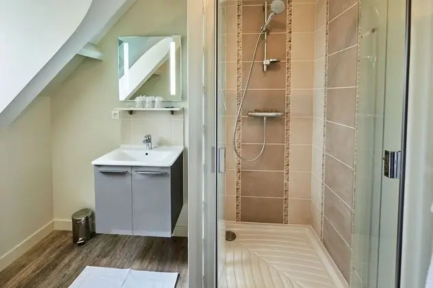 Comfort Üç Kişilik Oda, Birden Çok Yatak, Kısmi Deniz Manzaralı