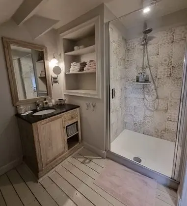 Comfort Tek Büyük veya İki Ayrı Yataklı Oda