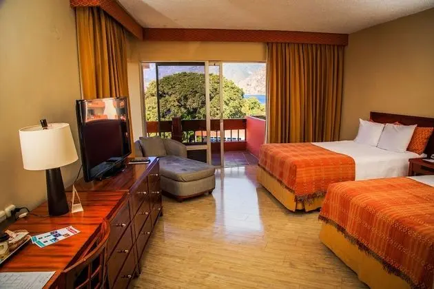 Basic Süit, Göl Manzaralı