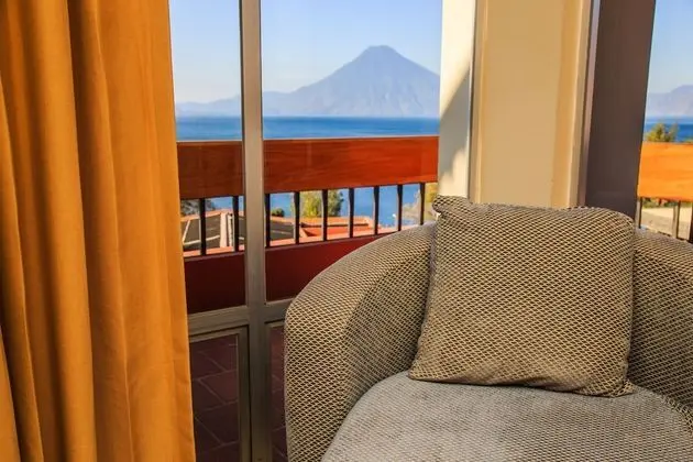 Basic Süit, Göl Manzaralı