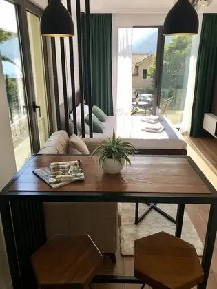 Deluxe Stüdyo