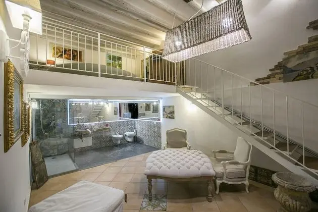 Deluxe Dört Kişilik Oda