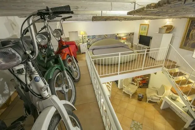 Deluxe Dört Kişilik Oda