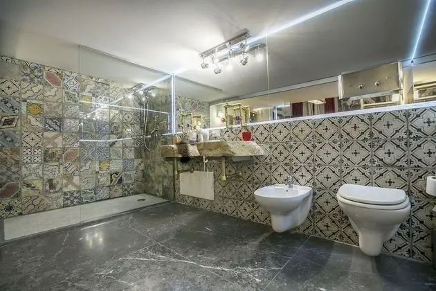 Deluxe Dört Kişilik Oda