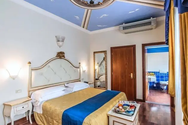 Superior Tek Büyük Yataklı Oda