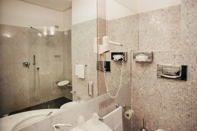 Superior Büyük Yataklı Tek Kişilik Oda