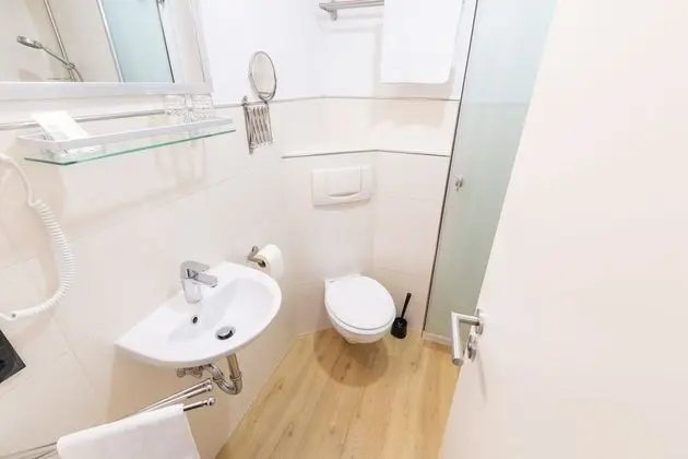 Comfort Tek Büyük Yataklı Oda