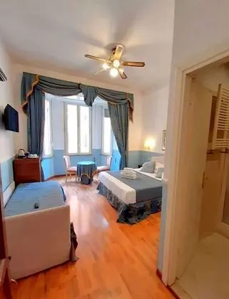 Standard Tek Büyük veya İki Ayrı Yataklı Oda