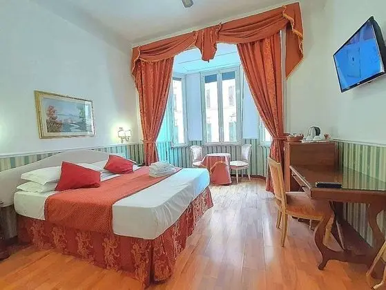 Standard Tek Büyük veya İki Ayrı Yataklı Oda