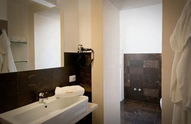 Standard Tek Büyük veya İki Ayrı Yataklı Oda