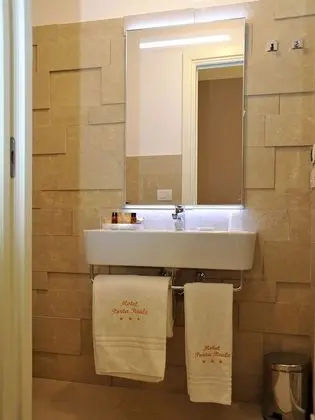 Superior Tek Büyük Yataklı Oda, Şehir Manzaralı