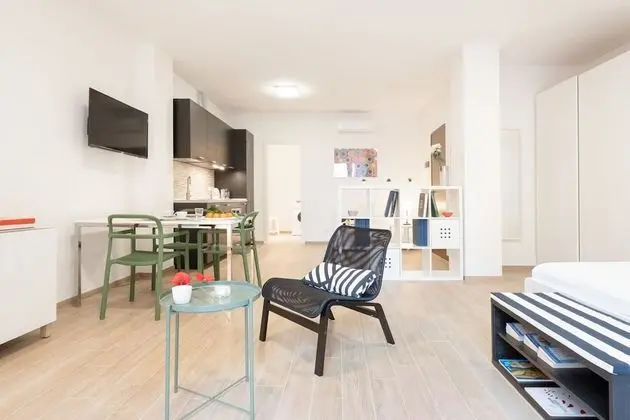 Stüdyo (BO Saffi Mono)