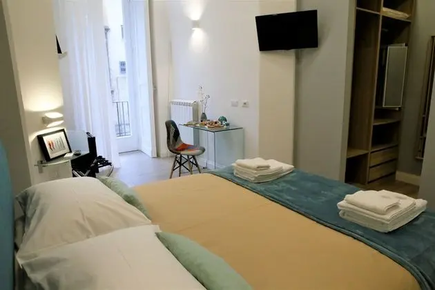 Comfort Tek Büyük Yataklı Oda