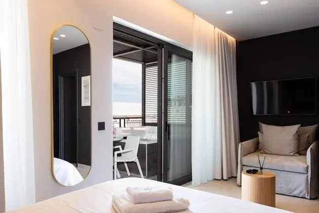 Junior Suite Sea View with Outdoor Jetted Tub