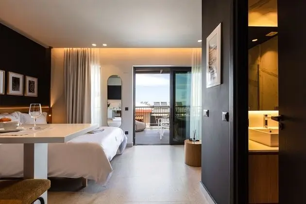 Junior Suite Sea View with Outdoor Jetted Tub
