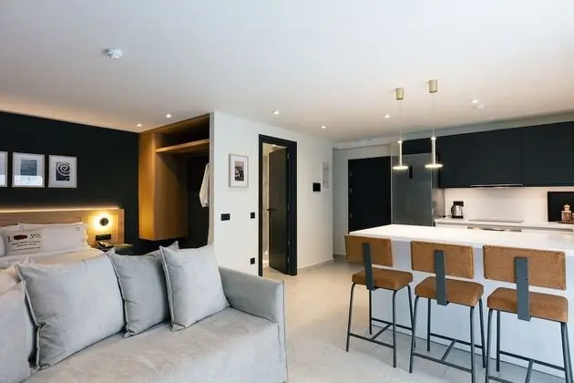 Suite with Terrace & Outdoor Jetted Tub