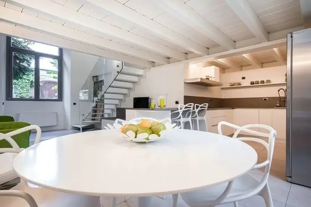 Çatı Katı (Loft) (Como city)