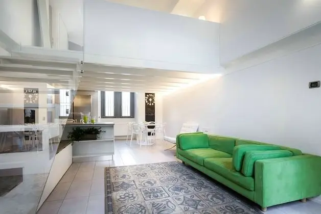 Çatı Katı (Loft) (Como city)