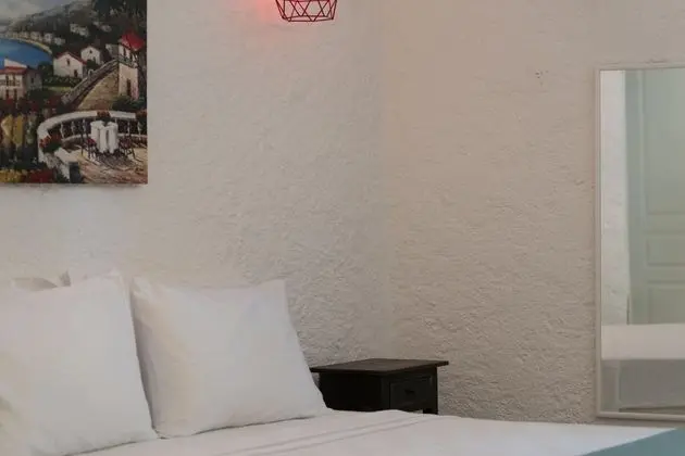 Ekonomik Üç Kişilik Oda,Sokak Manzaralı,Bodrum Kat