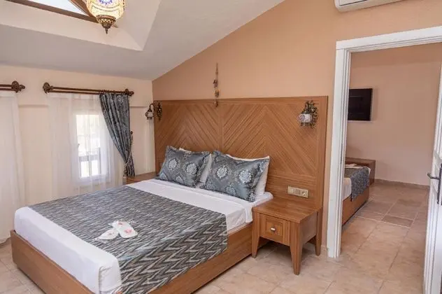 Comfort Aile Odası - İki Yatak Odalı, Bahçe Manzaralı