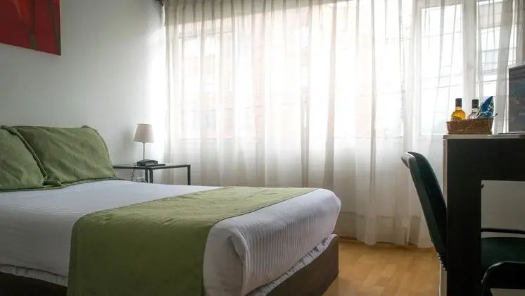 Tek Büyük Yataklı Oda, 1 Çift Kişilik Yatak