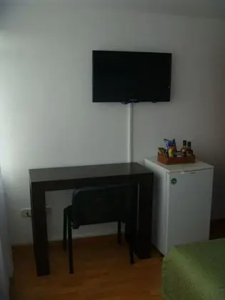 Tek Büyük Yataklı Oda, 1 Çift Kişilik Yatak