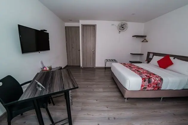 Standard Tek Büyük Yataklı Oda