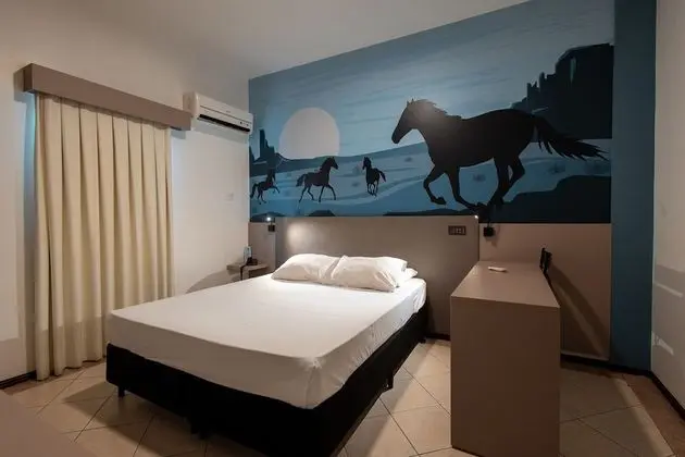 Standard Oda, 1 Büyük (Queen) Boy Yatak