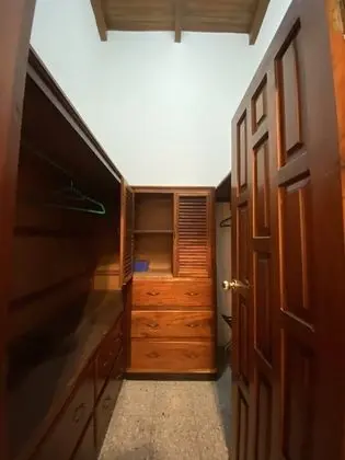 Üç Kişilik Oda